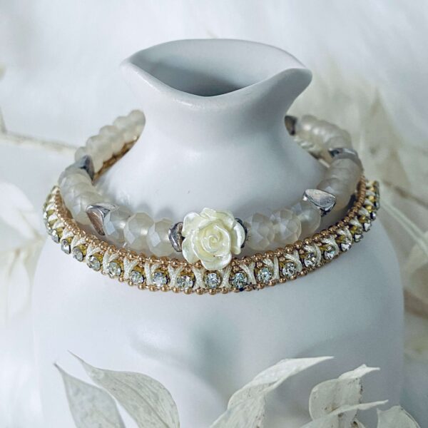 Facetkraal armbanden set flower ivory cream