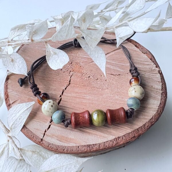 Keramiekkraal armband aardetinten