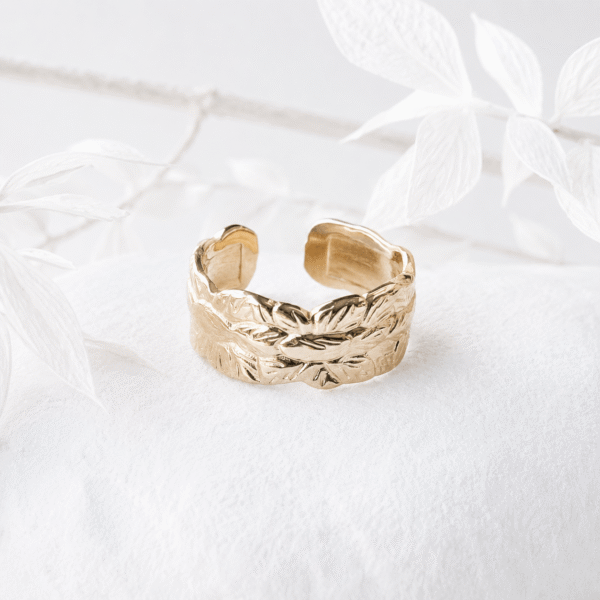 Bladstructuur ring goud RVS