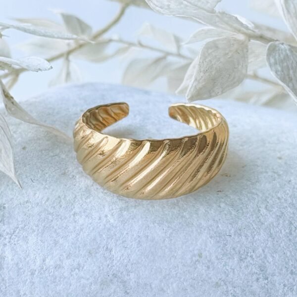 Brede ring met groeven goud