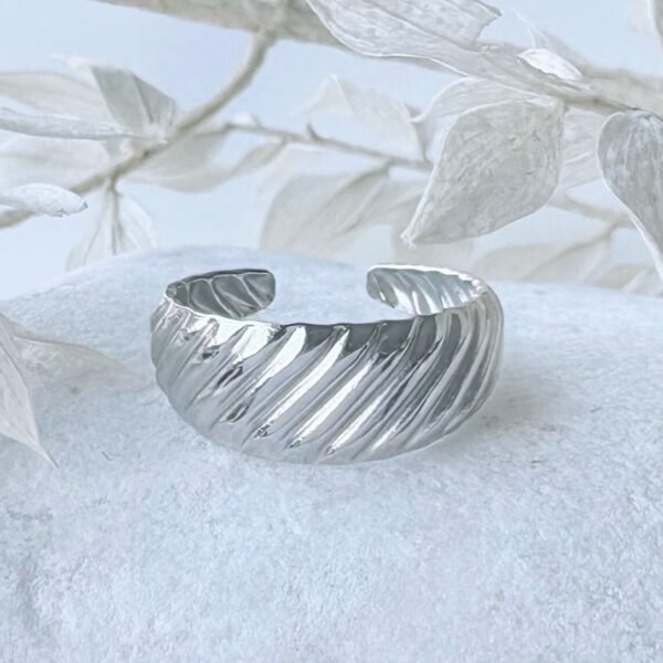 Brede ring met groeven zilver