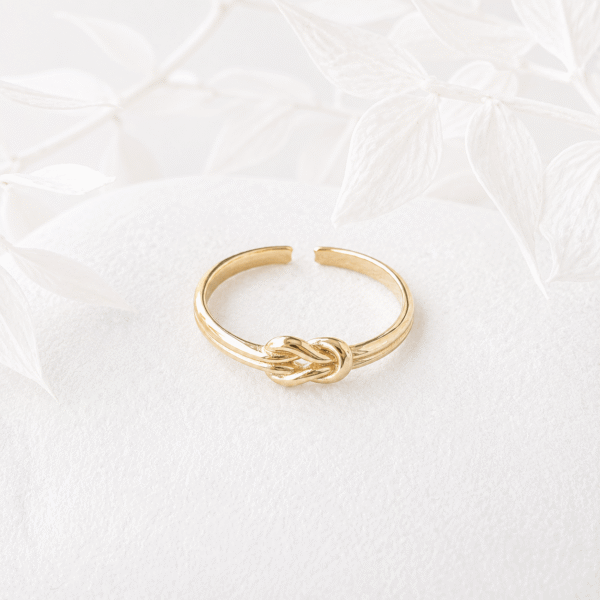 Knoop ring goud RVS