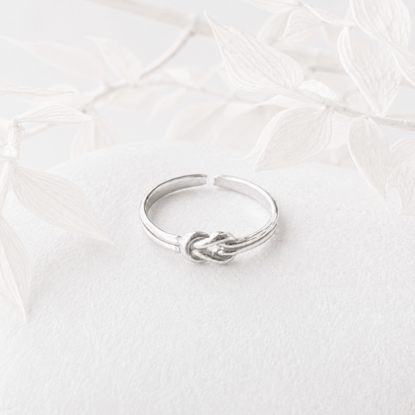 Knoop ring zilver RVS