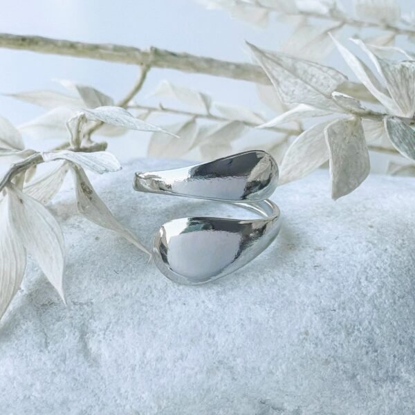 Ring met 2 druppels dun zilver