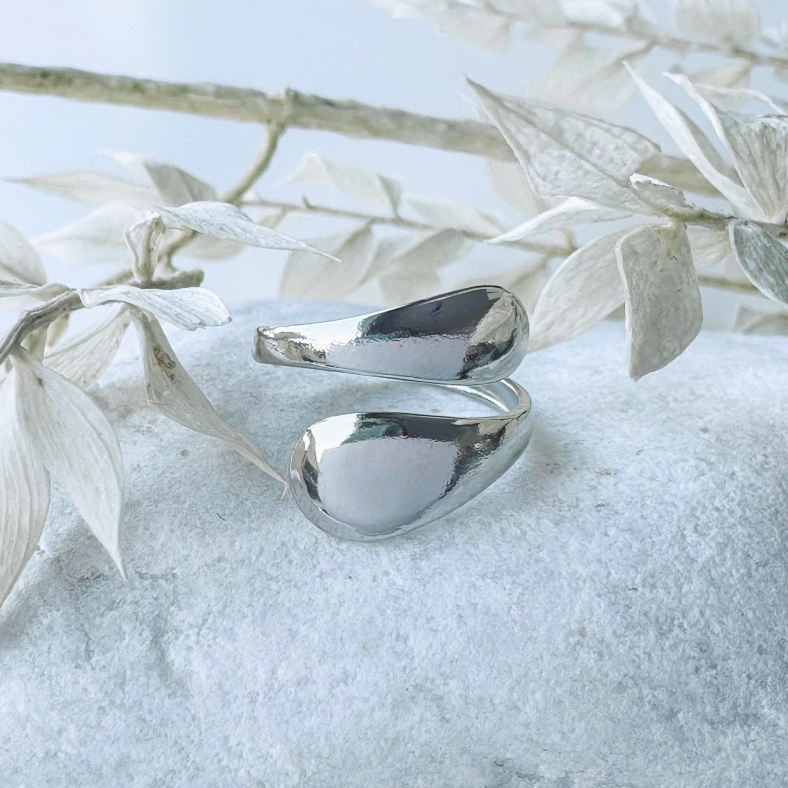 Ring met 2 druppels dun zilver