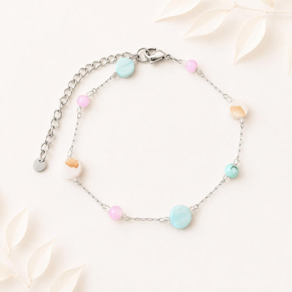 Armband met schelpkralen pastel zilver RVS