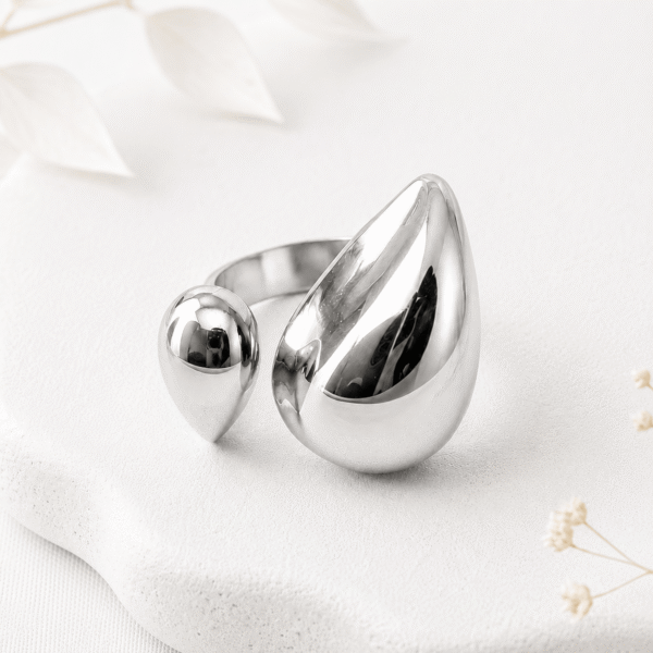 Ring met kleine en grote druppel zilver RVS